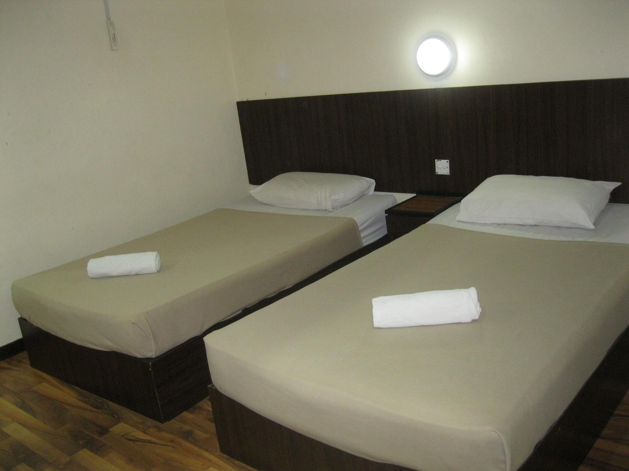 1 Baron Motel กัวห์ ภายนอก รูปภาพ